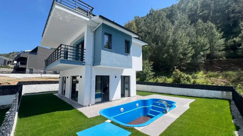 Real estate in Uzumlu